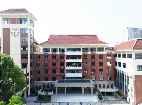 合肥市第九中學(xué)四牌樓校區(qū)以 精品走讀制學(xué)校 模式回歸