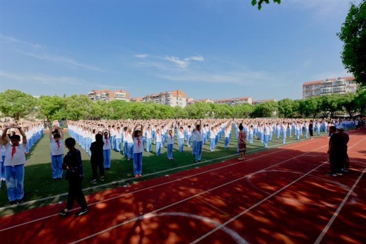 [金山]蒙山中學:舉行六年級學生家長開放日活動