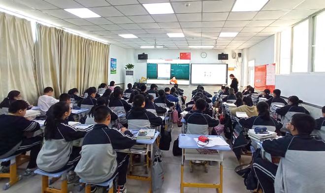 引領(lǐng)名校突圍!這位校長守正出奇,令人驚嘆&hellip;