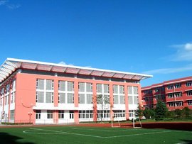 上海市東溝中學(xué) 培育未來人才的搖籃